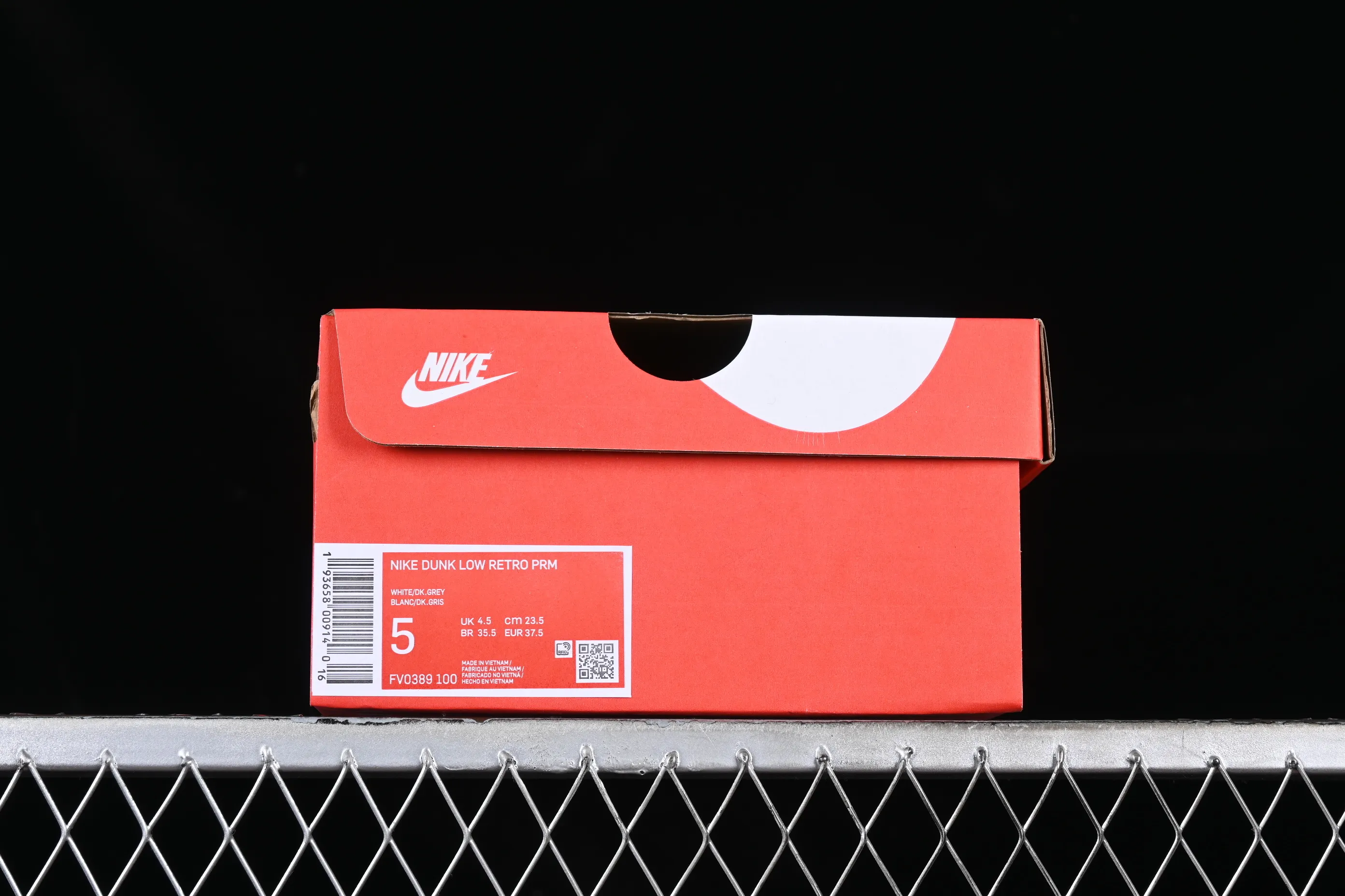 All Categories Nk SB Dunk Series Nk SB Dunk Low Low-top sneakers Cost-effective version Nk Dunk Low "Grey Gum" Dark gray suede SB low-top casual sports skateboard shoes FV0389-100